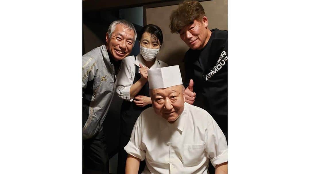 柳葉敏郎さんのインスタグラム写真 - (柳葉敏郎Instagram)「. たけちゃん‼️ ようこそ秋田へ👹‼️  入舟さん！ 美味しかったです！👍🏻 ご馳走さまでした🙏🏻  #たけちゃん #村田雄浩 #入舟」12月10日 19時29分 - toshiro_yanagiba_official