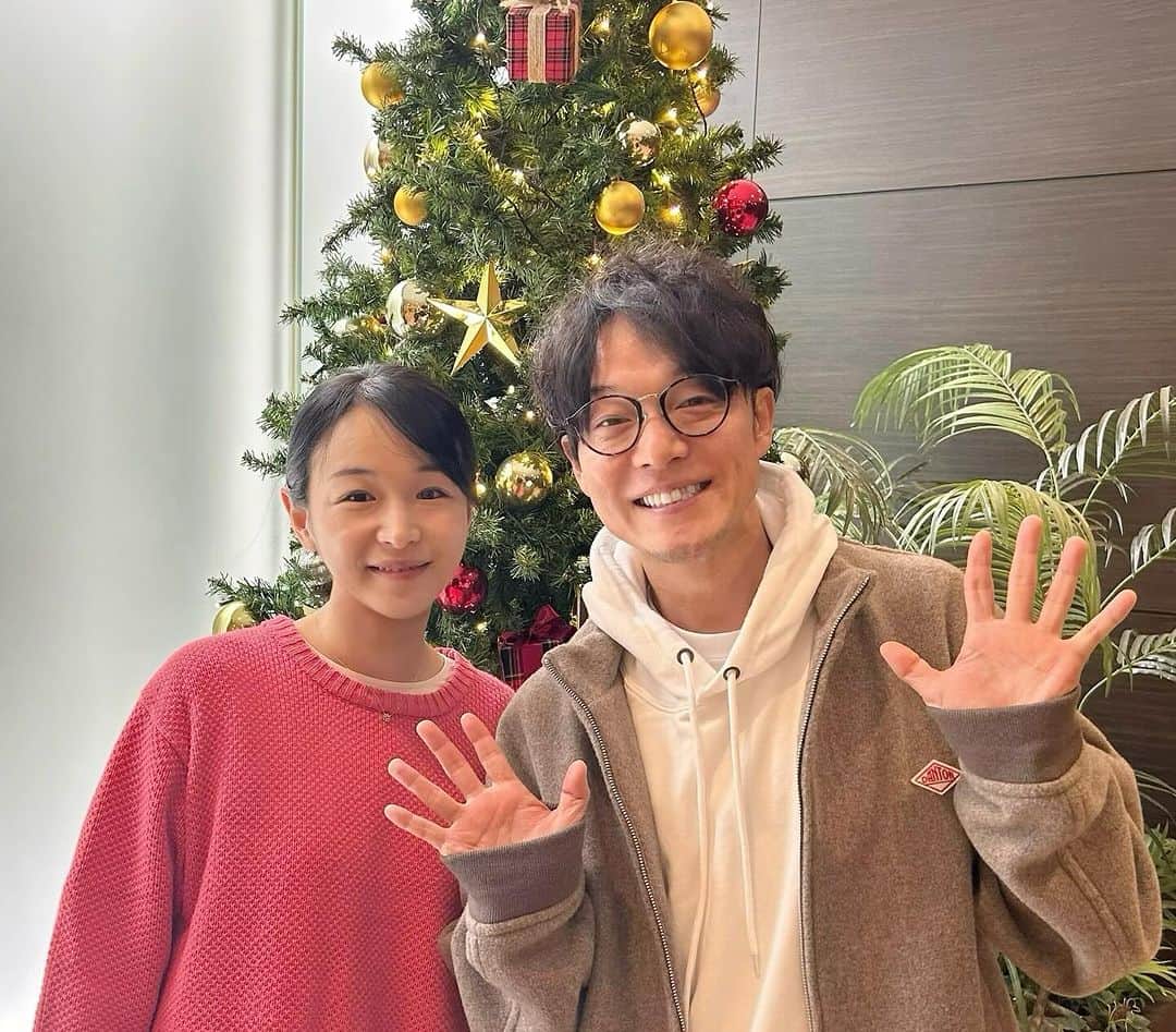 佐藤貴史のインスタグラム：「結婚記念日💒 奥さんと🌸 #実は初出し」