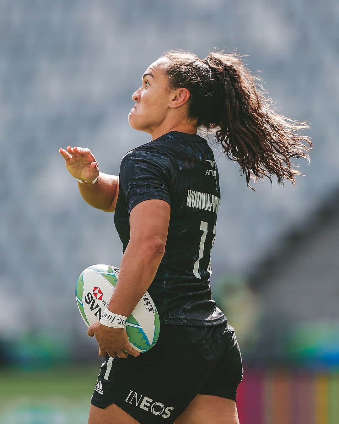 ポーシャ・ウッドマンのインスタグラム：「Proud to be 🖤  #BlackFerns7s | #CPTSVNS」