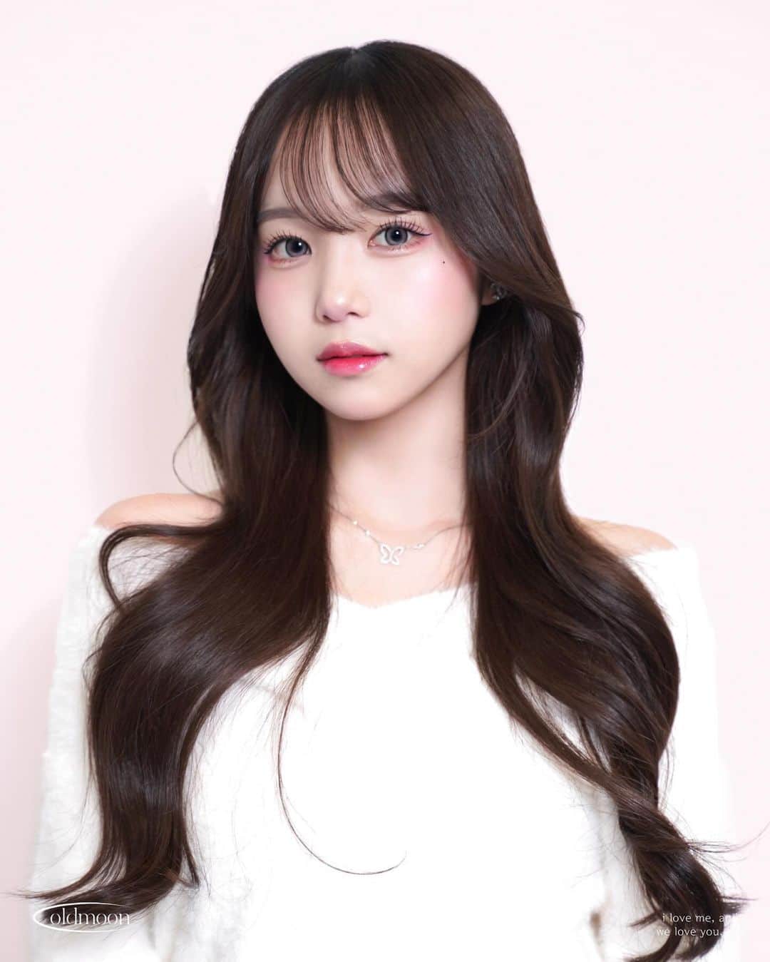 KYOKAのインスタグラム：「예쁘게 촬영해줬어 ( ՞. ̫.՞)⋆౨ৎ˚⟡.•」