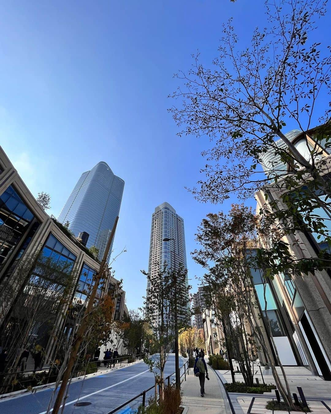 大寺かおりさんのインスタグラム写真 - (大寺かおりInstagram)「麻布台ヒルズ🏙️🗼 この前行ってきました🥞🩷  展望デッキからの眺めが素晴らしかった☺️ 東京タワーや夕焼け空が綺麗に見えました✨  移転した6th by ORIENTAL HOTELのパンケーキも 変わらないお味でした🥞💓  広過ぎて一度じゃ全然周りきれないので また行きたい🌼 . #麻布台ヒルズ #balconyby6th #パンケーキ #cafe #東京タワー #アナウンサー」12月10日 19時40分 - kaori_ootera