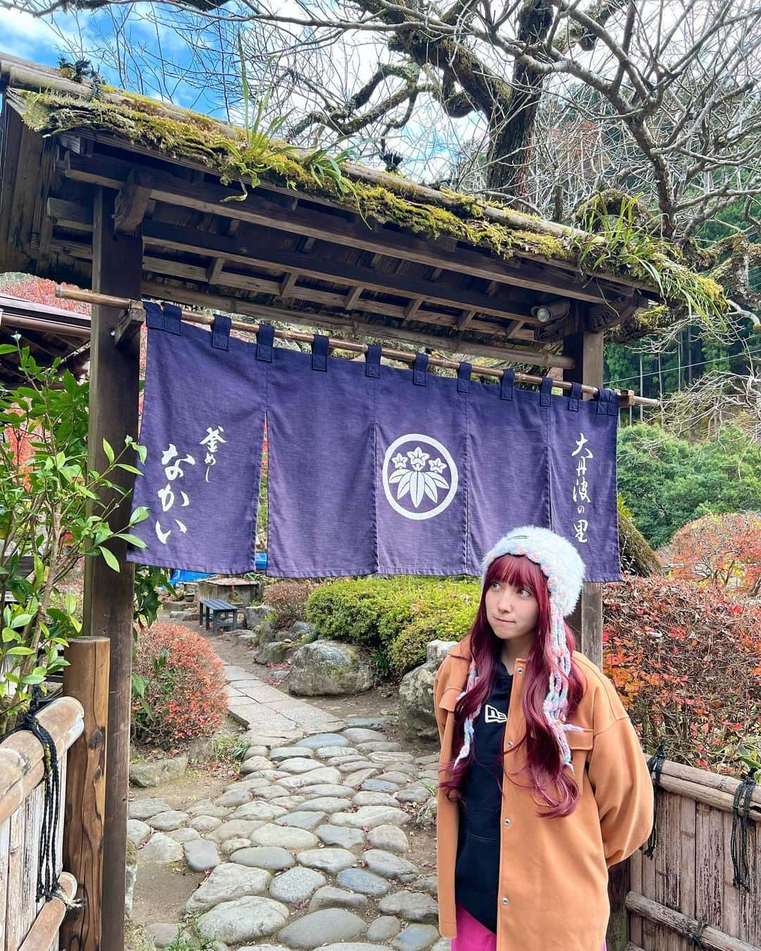 amiさんのインスタグラム写真 - (amiInstagram)「奥多摩家族旅行自然豊富超幸福🏔🍁(読めたカナ😊⁉️) #奥多摩 #紅葉 #スポット」12月10日 20時03分 - amidesudoumo