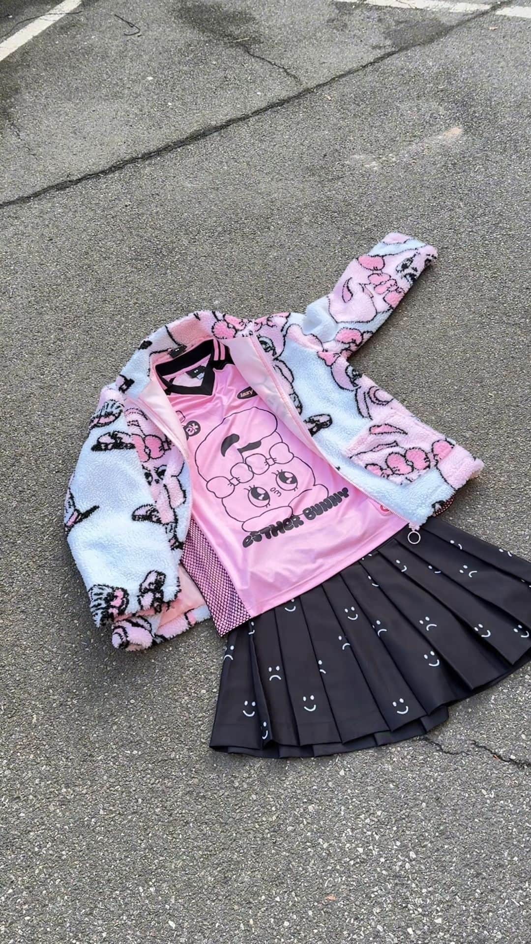レイジー・オーフのインスタグラム：「Unbelievably adorable fleece for the cold months ahead, check ✅ Shop Lazy Oaf X Esther Bunny Fleece on our app, online and in our Carnaby store 🛍️」