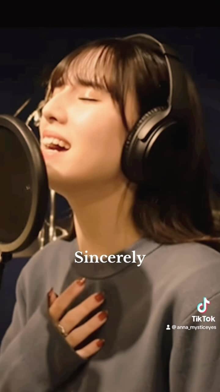 Annaのインスタグラム：「Sincerely / TRUE さん  #ヴァイオレットエヴァーガーデン」
