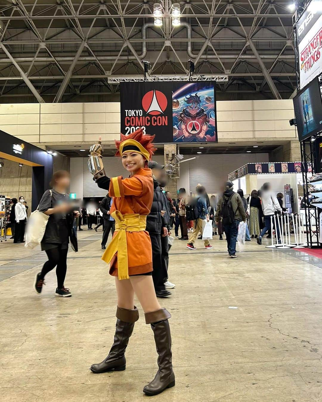 熊手萌のインスタグラム：「#東京コミコン2023 にて、 コスプレ関係のステージMC補佐を3日間努めさせて頂きました✨️ ありがとうございました！！  #東京コミコン  #東京コミコンコスプレ  #コスプレ」