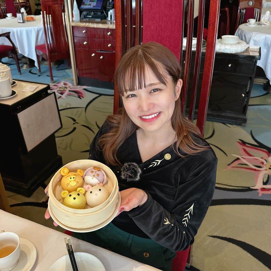 伊藤かりんさんのインスタグラム写真 - (伊藤かりんInstagram)「. . プーさんの飲茶🥟🫖 かわいい〜☺️ . 香港ディズニーランドホテルの クリスタルロータスで 予約すると食べられるよ🐻🍯 . . . #香港ディズニーランド #hkdl #hongkong #hongkongdisneyland #香港ディズニーランドホテル #hongkongdisneylandhotel #香港ディズニー #香港迪士尼樂園 #香港迪士尼 #クリスタルロータス #crystallotus #晶荷軒 #ディズニー飲茶 #香港グルメ #香港旅行 #香港」12月10日 20時34分 - karin___ito