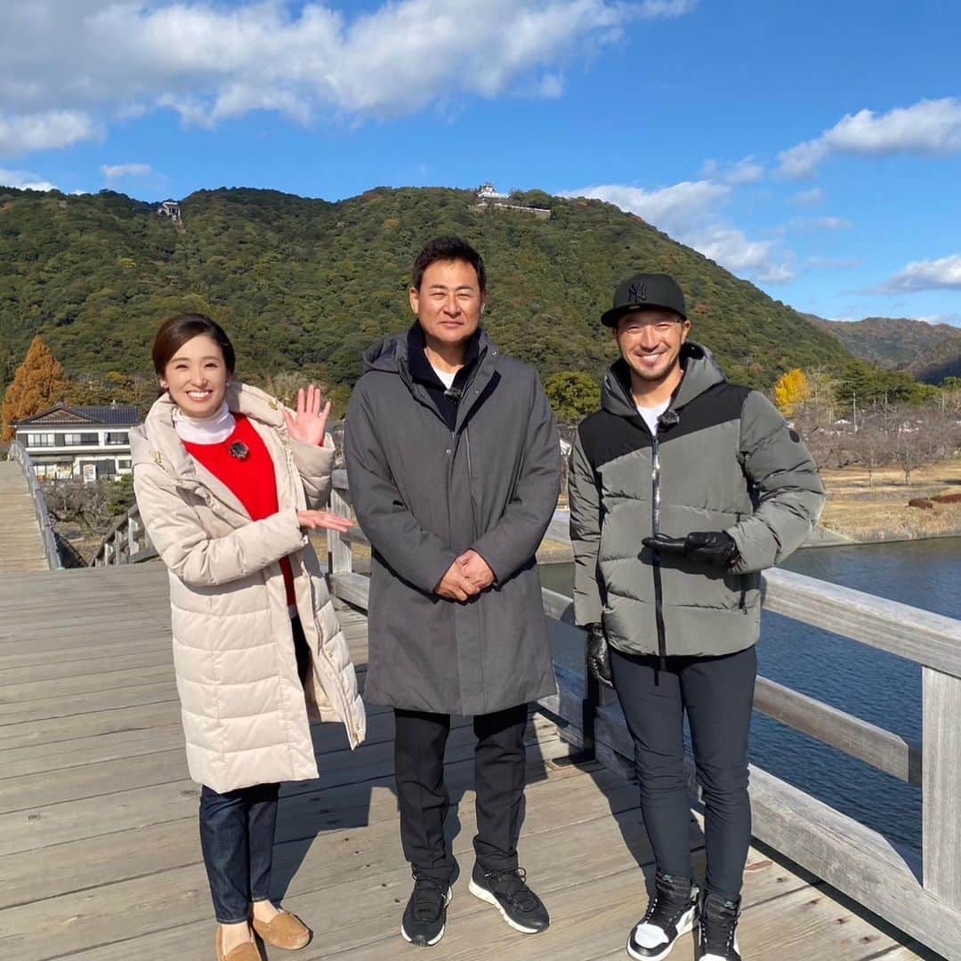 広島東洋カープさんのインスタグラム写真 - (広島東洋カープInstagram)「キクと前田さんが新春特番に登場！！  あの前田さんがロケに…  もうなんだか面白そうですね笑笑  #carp #カープ #広島東洋カープ #広島 #菊池涼介 #しゃ」12月10日 20時42分 - carp_official_