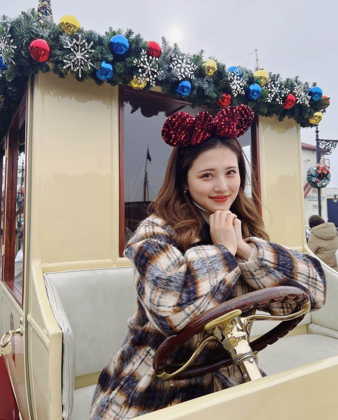 金光みり愛さんのインスタグラム写真 - (金光みり愛Instagram)「シーの船の前でクリスマス仕様になってて 可愛かった乗り物で🎄❄️💕✨」12月10日 20時43分 - milliah_kanemitsu