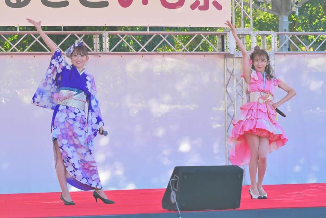 大河内美紗さんのインスタグラム写真 - (大河内美紗Instagram)「大好きなおまつりで歌ってきました🎤 4年ぶりに香取市で開催された日本一のいもまつりです🍠 今年も良いお天気で最高のいも日和でした🍠 ラストは地元のダンススクールのみんなと一緒にステージに立てて本当に嬉しかったです♪ みんな可愛いかった😍 はるちゃんいつもありがとう🤍🩷 たくさん応援してくださりありがとうございました😍 あったかくて幸せいっぱいのいもまつり🍠🩷 #香取市 #いもまつり #ライブ」12月10日 12時10分 - misa_okochi