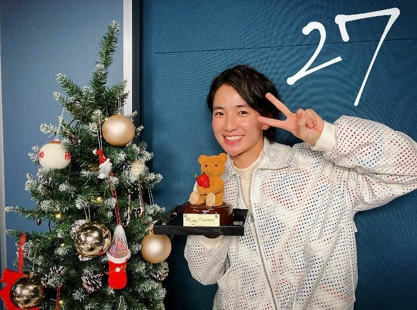 木戸大聖さんのインスタグラム写真 - (木戸大聖Instagram)「本日12月10日に【27歳】になりました！✌️㊗️  これからも普段応援してくださってる皆様、お世話になってる方々に少しでも恩返しができるように、初心を忘れず、より一層高みを目指して頑張ります！🔥  皆さん今後とも応援の程よろしくお願いします！！  　　　　　　　　　　　　　　　　　　　　　　木戸大聖(27) . #1210 #27」12月10日 12時20分 - taisei_kido_