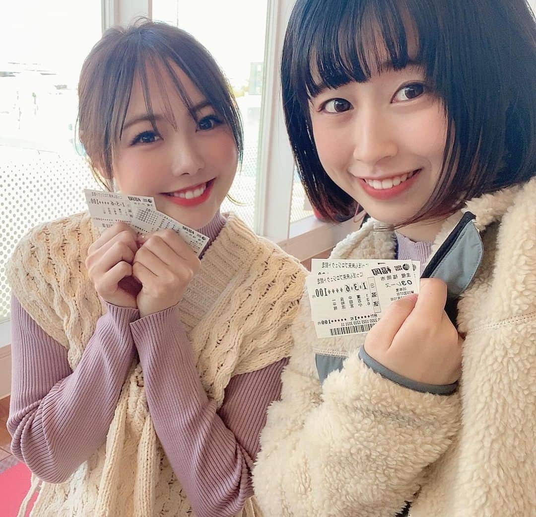 桜愛美さんのインスタグラム写真 - (桜愛美Instagram)「はがゆきちゃんと一緒に✨ ヨガ体験&ボートレース初心者教室に行ってきました✨ とっても天気が良かった！！！  久々のヨガ&ボートレースも楽しめましたぁ✨  #ラッキーをつかもう  #ボートレース #boatrace  #ボートレース福岡 #ボートレース福岡70周年 #ボートレース福岡70th  #fukuokaartnext #fan #福岡アート　 #福岡アートイベント」12月10日 12時19分 - manami_guitars