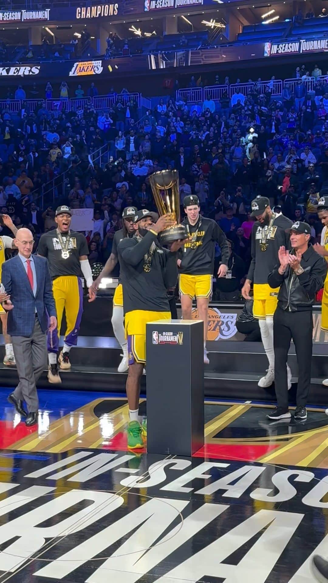 Los Angeles Lakersのインスタグラム：「YOUR IN-SEASON TOURNAMENT CHAMPIONS」