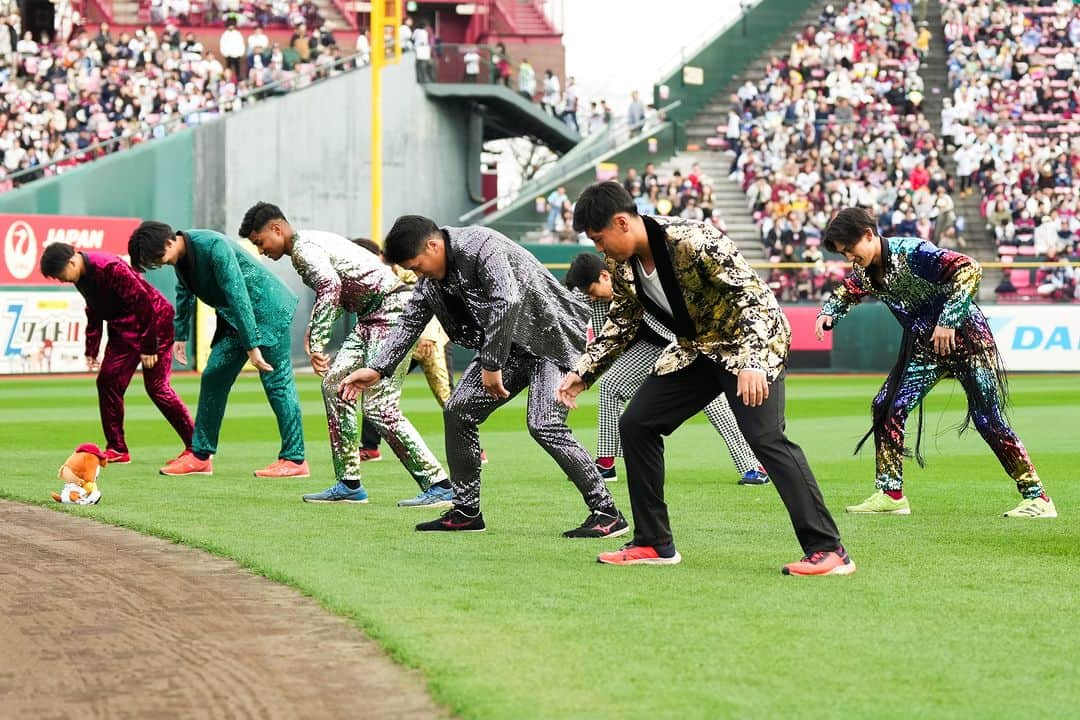 東北楽天ゴールデンイーグルスさんのインスタグラム写真 - (東北楽天ゴールデンイーグルスInstagram)「🕺✨ ファン感の思い出💭 ルーキーパフォーマンス🧟 裏側は後日YouTubeで✌️  #荘司康誠 #小孫竜二 #渡辺翔太 #伊藤茉央 #平良竜哉 #林優樹 #辰見鴻之介 #古賀康誠 #竹下瑛広 #永田颯太郎 #RakutenEagles #楽天イーグルスファン感謝祭2023」12月10日 14時00分 - rakuten_eagles