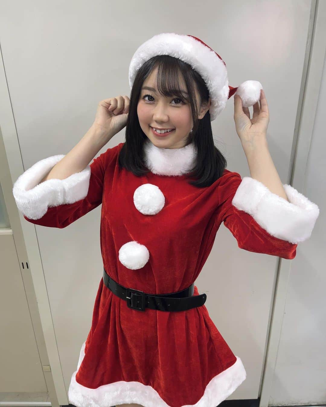 鈴乃八雲さんのインスタグラム写真 - (鈴乃八雲Instagram)「一足早いサンタさん🎅🎄 抽選会のチェキのサンタさん💝  #伊勢崎オート　#オートレース　#ジースマイル　#gsmil #伊勢崎オートレース  #autorace #レース　#race  #伊勢崎　#girl #smile #love #japan #japanese #japanesegirl #群馬 #伊勢崎市 #isesaki #バイク #bike #ギャンブル #ギャンブル好き #サンタ #サンタコス #サンタクロース #santa #xmas #christmas」12月10日 15時17分 - yakumo_suzuno