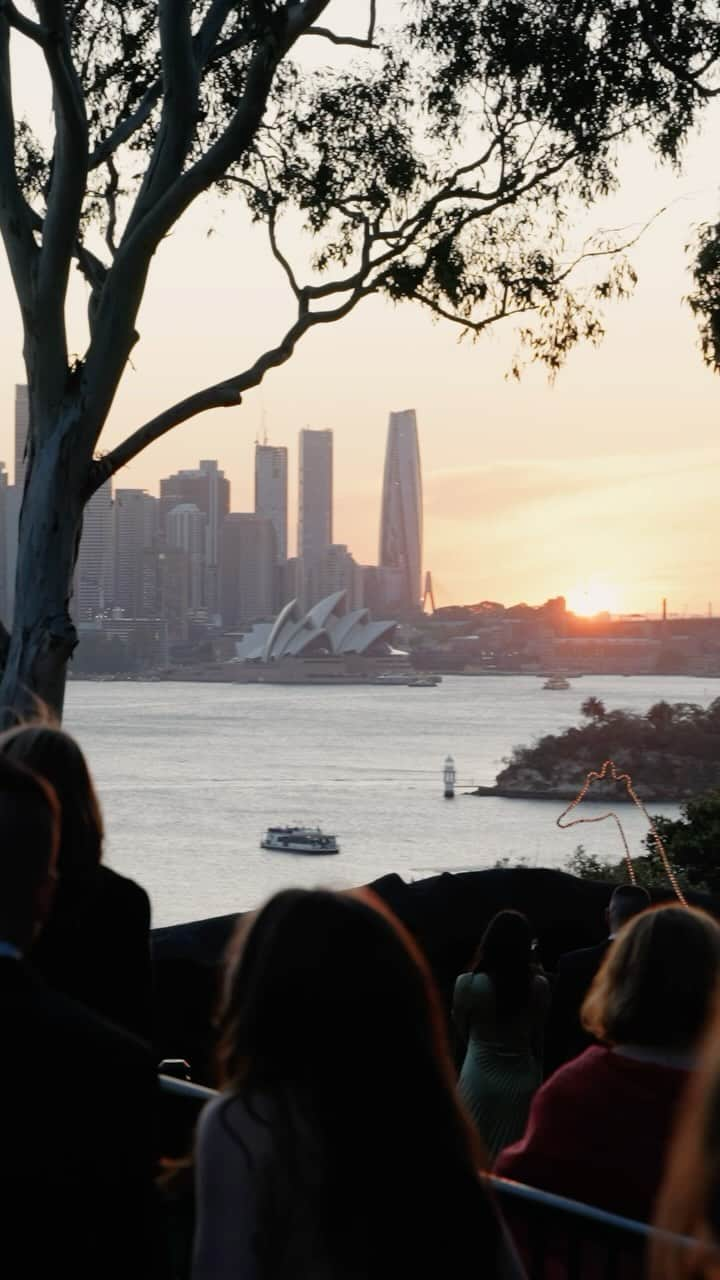 タロンガ動物園のインスタグラム：「We recently hosted our 21st annual Zoofari Gala, raising much-needed funds for future-proofing Taronga’s Wildlife Hospitals.  Taronga is not-for-profit. To continue providing expert care to the 1500+ injured and sick wildlife patients who come through our Wildlife Hospitals each year, it’s big events such as this, as well as your ongoing support when you visit, stay, donate and shop which we are incredibly grateful for.   A mammoth thank you to the Zoofari Gala Committee, our Event Partners: Select Events, Trippas White Group, GH Mumm Champagne and St Hugo, Fortem Media and Encore, and Prize Partners: House of K’Dor, Navair, Six Senses Fiji and Lindblad Expeditions, and our generous supporters for helping us create an exceptional Zoofari night, where we all shared Taronga’s vision to secure a shared future for wildlife and people 🐨   Head to our link in bio if you too would like to donate to our Taronga Wildlife Hospitals ❤️‍🩹」