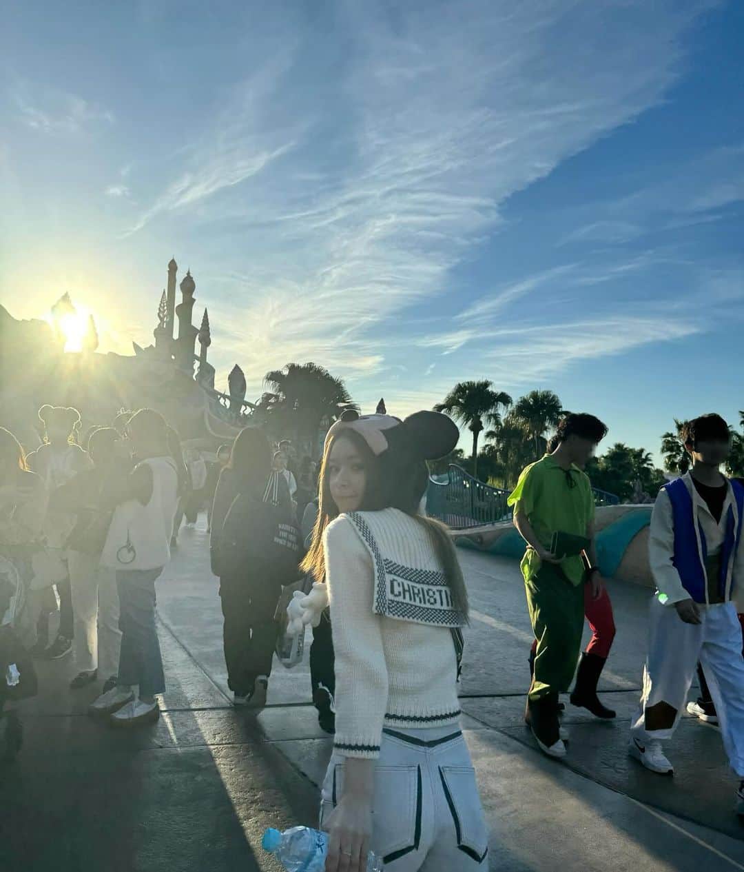 ゆきらのインスタグラム：「🌏💙🙌🏻」