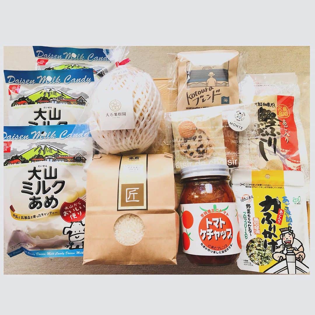 Megumiさんのインスタグラム写真 - (MegumiInstagram)「✨📦🚛  #とっとり琴浦ふるさと便　   #琴浦 #琴浦町 #鳥取県 #tottori  #琴浦町観光大使  #paix2 #ぺぺ」12月10日 15時59分 - paix2megumi