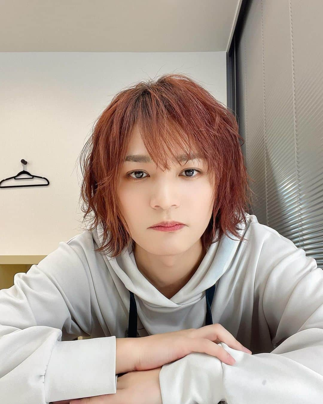 ピコさんのインスタグラム写真 - (ピコInstagram)「じっ👁️👁️」12月10日 15時52分 - piko_niconico