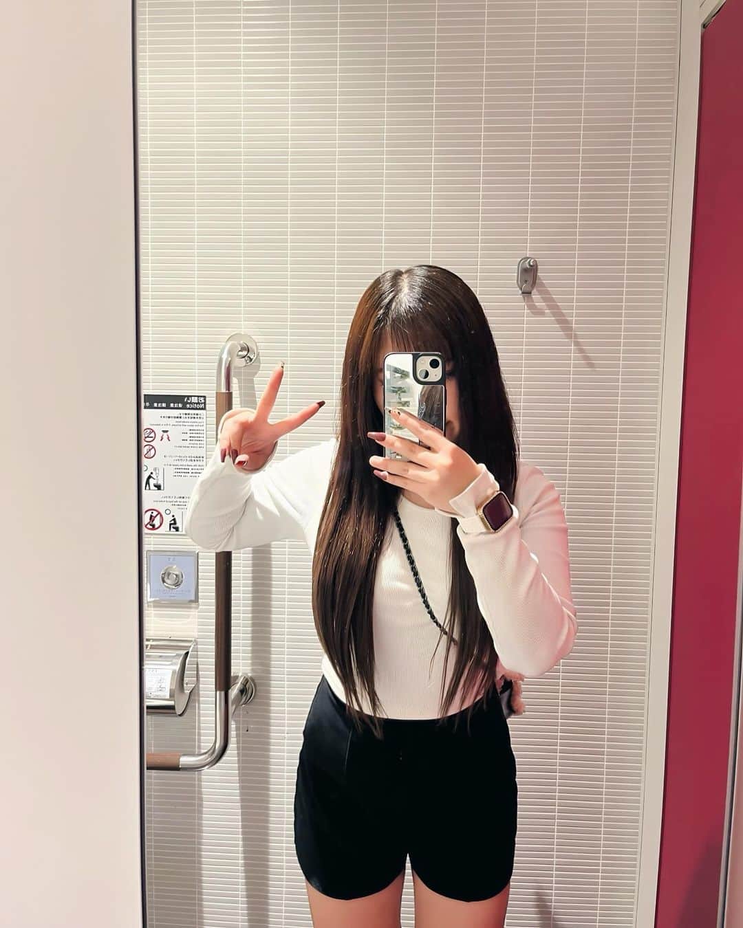 ひなちちさんのインスタグラム写真 - (ひなちちInstagram)「沢山いろんな所いきたい✈️  #AI加工#l4l #l4f#fff#ffff #fyp#instagram #instalike #03 ##hinachichi09#923#飲みべ高い人集合#飲みべ高い人繋がりたい#_cookhina_ #いいね返し」12月10日 16時59分 - hinachichi09