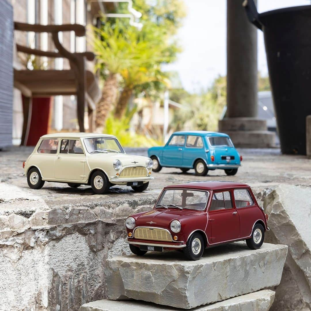 kyosho_official_minicar toysさんのインスタグラム写真 - (kyosho_official_minicar toysInstagram)「. 1:18 Die Cast Model Morris Mini Minor #kyosho #morrisminicooper #morrismini #morris #minicooper #mini #minicar #diecastcar #lovemini #diecastcars #amazing #amazingcar #bestmini #miniminor #mini_cooper #carcollection #oldcar #classiccar #classicmini #pretty #jcw #montecarlo #rally #モーリスミニクーパー #モーリスミニ #モーリス #ミニクーパー #ミニ #ミニカー #京商」12月10日 17時00分 - kyosho_official_minicar_toys