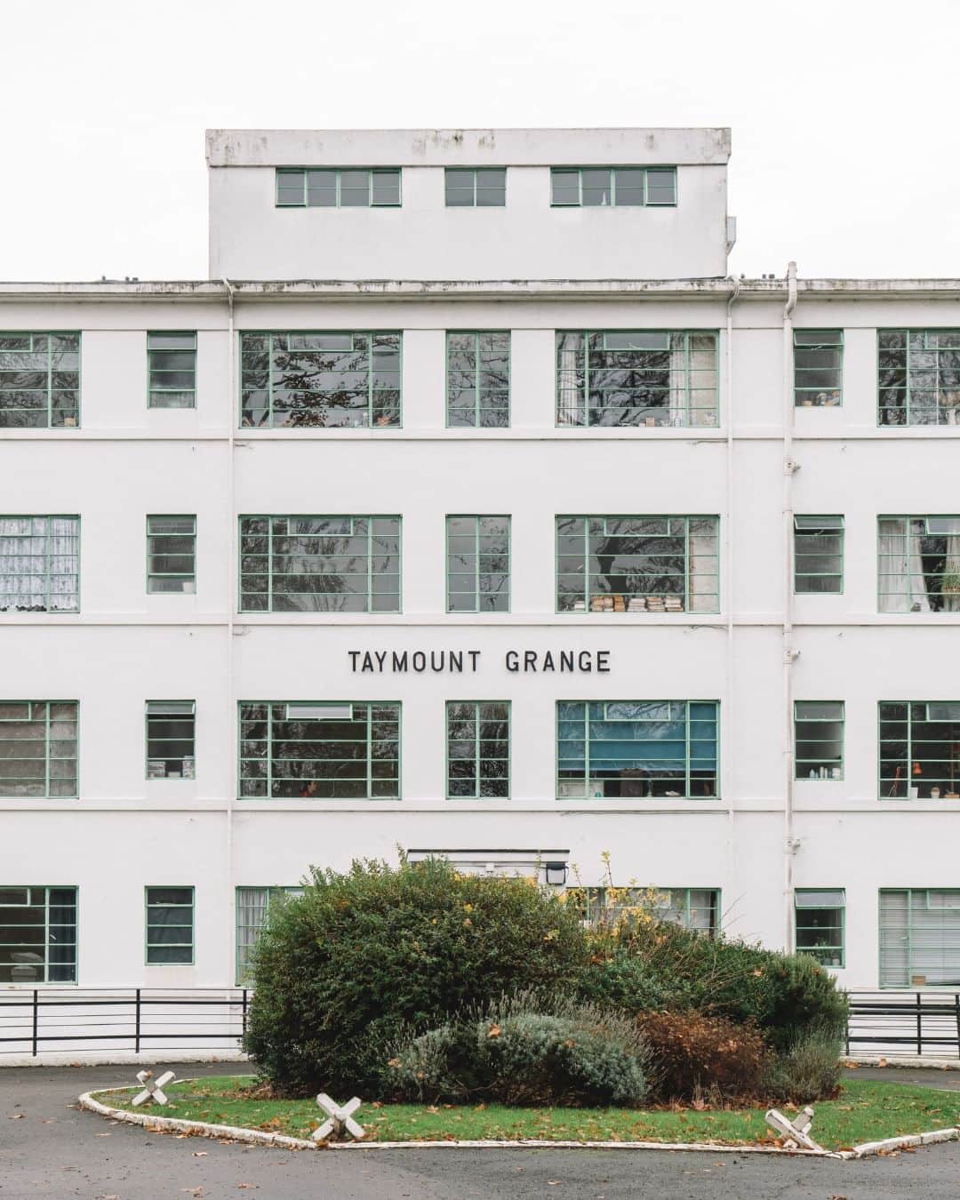 The Modern Houseのインスタグラム