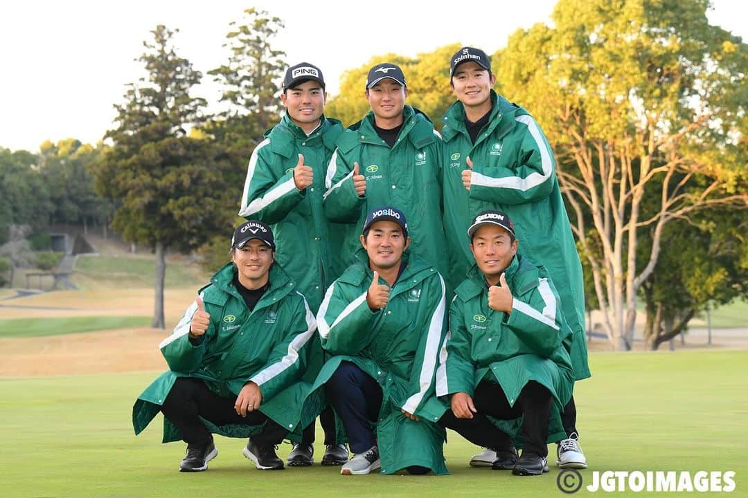  JGTO 男子プロゴルフツアーのインスタグラム：「「Hitachi ３Tours Championship」  JLPGAチームが1stステージ12ポイント、2ndステージ15ポイント、総合ポイント27で7回目の優勝を飾りました👏  JGTOチームは総合ポイント13で残念ながら3位となってしまいましたが、男子ならではの迫力のあるプレーを魅せてくれました✨  これで今年の全試合が終了となりました🙌 選手の皆様お疲れ様でした❗️ ゆっくり休んで、また来年お会いしましょう👏  #jgto  #golftournament  #男子ゴルフ #日立３ツアーズ選手権 #３ツアーズ #石川遼 #宋永漢 #金谷拓実 #稲森佑貴 #平田憲聖 #蟬川泰果 #jlpga #pga」