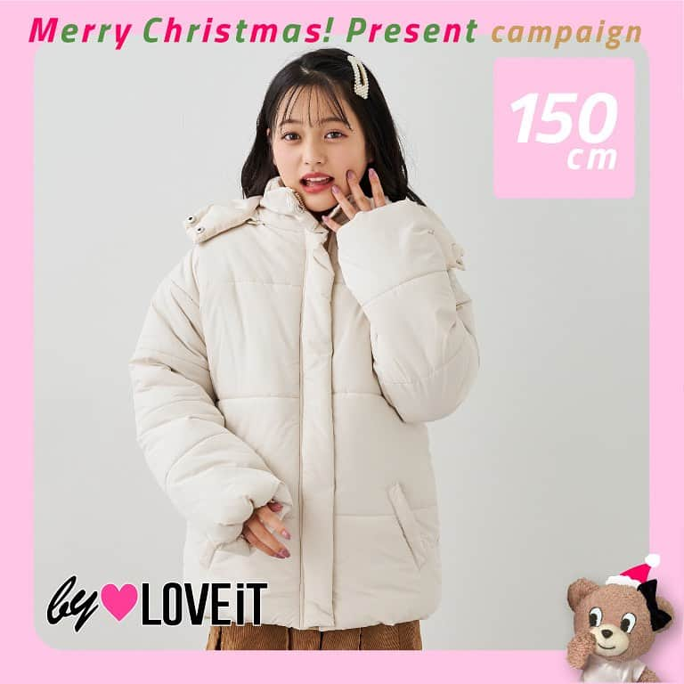 byLOVEiTのインスタグラム：「by LOVEiTクリスマスプレゼントキャンペーン 【こちらの投稿にエントリーしてね🐻】  ロゴ中綿パデットコート 150cm  バイ ラビット公式Instagramをフォロー +いいね♡&コメントでエントリー🫶  みんなの欲しい！の声にラビ子サンタ降臨🎅 4人が着てるアウターを抽選で1名さまずつ、 4名さまにプレゼントします❣️  今年の冬はホワイトアウターが大優勝♡ 欲しいアウターを選んでコメントしてね！  ▽詳しい応募方法はこちらをチェック❣️  ◆応募方法  1. @ byloveit_officialをフォロー 2.欲しいアウターにいいね♡してコメントすると応募完了🫶  ◆応募条件 国内在住の方  ◆応募期間 12月24日（月）まで  当選人数  4名様  ◆当選通知 当選された方にのみDMにてご連絡いたします。  皆さまのご応募をお待ちしております🐻🐰🎅  by LOVEiT ♡ MODELS  代田萌花（もちゅ） @moca.niina  田形珠愛（おじゅち） @juna.ll5  上埜れのん（れのん）　@xxrenonxx   鷲見かれん（カレン） @kalen_sumi_official   バイラビコーデ、かわいい♡と思ったら保存して、バイラビ欲しいモノリストをつくろっ  🎄クリスマスはバイラビコーデで🫶 🛍️ @byloveit_official  プロフのURLからおかいものしてね！  #byloveit #バイラビット  #小学生女子 #小学生コーデ #小学生ファッション #小学生ママ  #jsコーデ #キッズコーデ女の子 #こどもふく  #js6 #js5 #js4 #js3 #js2 #js1 #160cm #150cm #140cm #130cm #120cm #うめだ阪急　#博多阪急  #ナルミヤオンライン　#zozotown  @byloveit_snap  @narumiyaonline_official @cuugal_ @kirapichi」