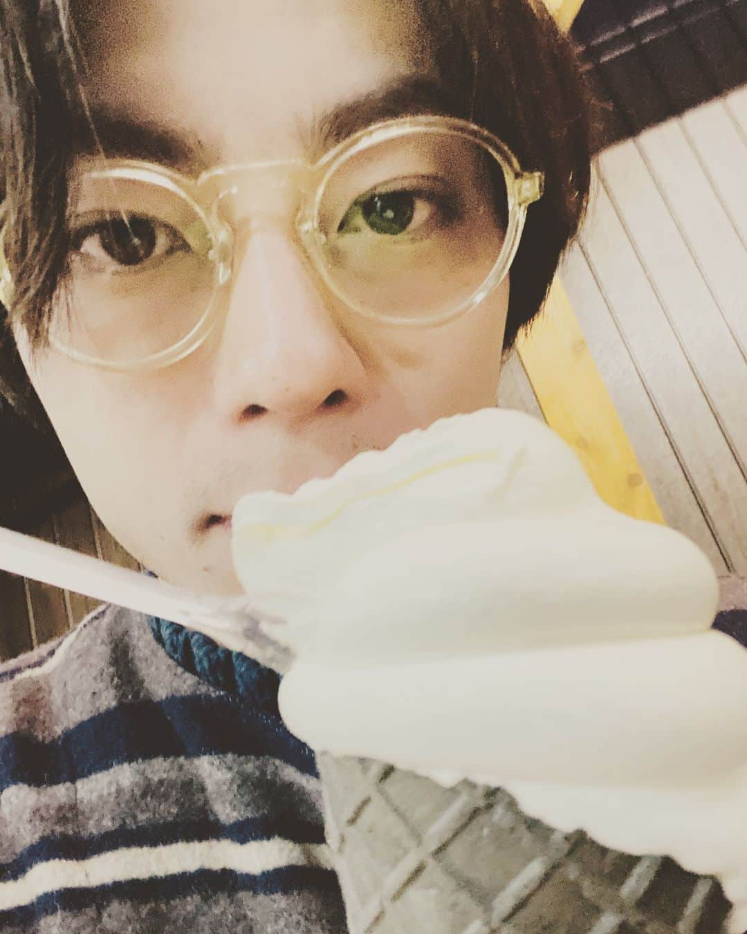 永田崇人さんのインスタグラム写真 - (永田崇人Instagram)「ソフトクリーム冬でも食べます⛄」12月10日 17時44分 - takato0827