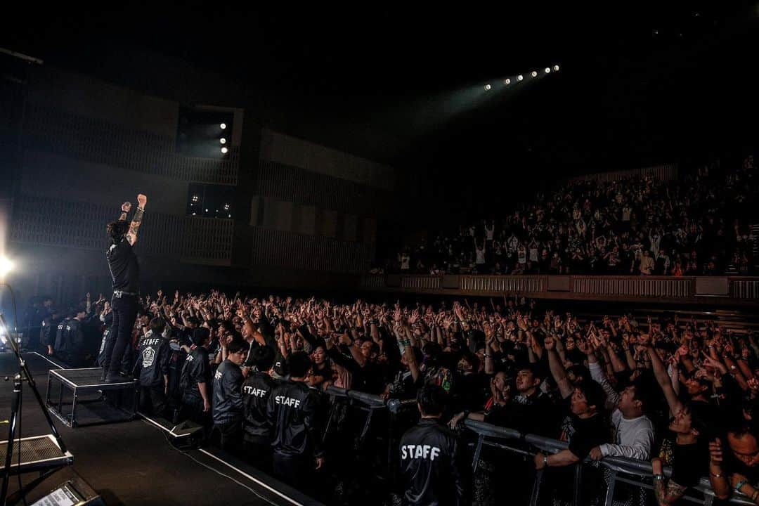 MAH さんのインスタグラム写真 - (MAH Instagram)「Diamond Dance 2023 at Matsuyama City General Community Center Camellia Hall.  #SiM  📷 @koheisuzukiphoto」12月10日 18時18分 - mahfromsim