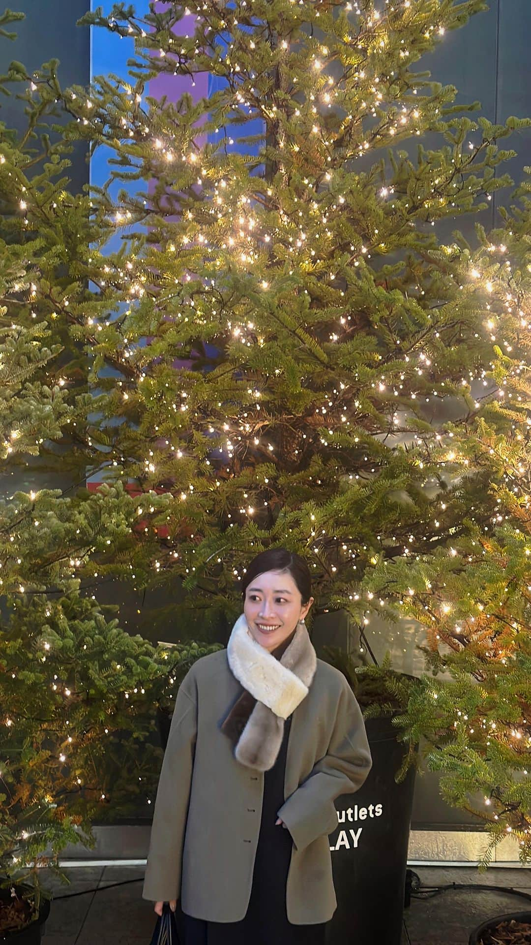 yonfa0823のインスタグラム：「東大門(トンデムン)も すっかりクリスマスモードでした☺️🎄✨  #韓国#ソウル」