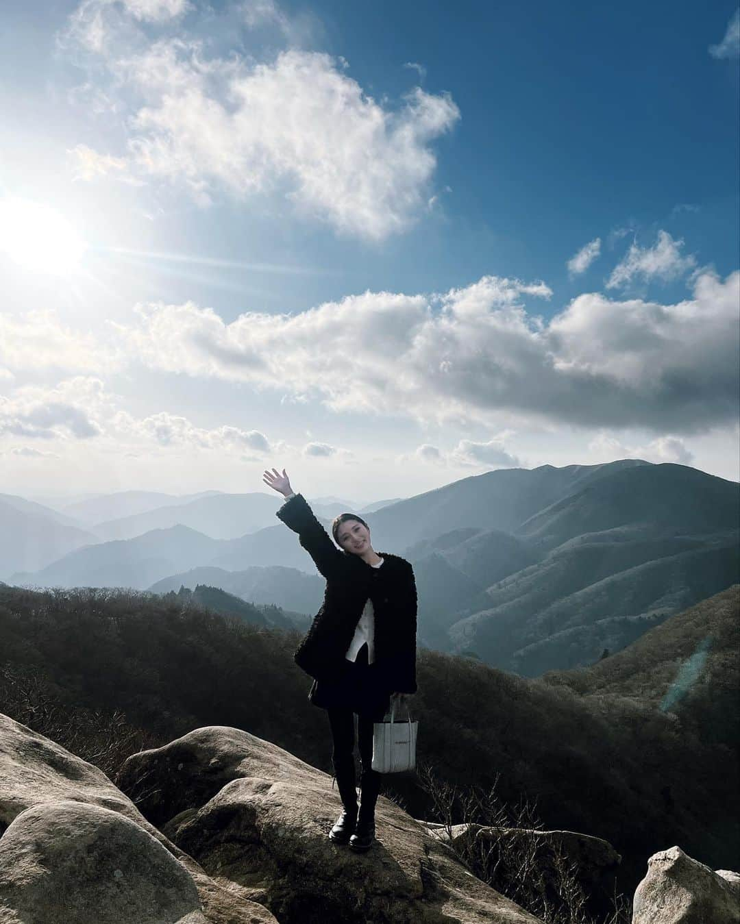 浪花ほのかさんのインスタグラム写真 - (浪花ほのかInstagram)「久しぶりの幼馴染での 日曜日のお出かけの日🚗 ³₃  みんな運転出来るようになって、皆で交代で😂🔆🔆 楽しすぎました楽しい楽しい💗💗  コーデも投稿しておきます！！👣  #御在所ロープウェイ」12月10日 18時52分 - hnoa_z