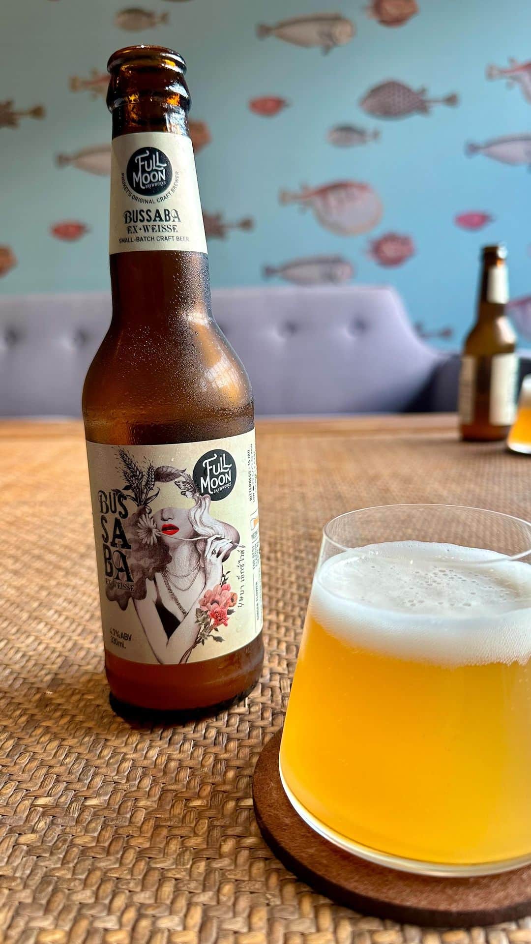 mori_no_tsukueのインスタグラム：「Full Moon :: Bussaba Ex-Weisse タイ南部特産ジンジャーフラワー使用のタイのクラフトビール by Fullmoon Brewworks」