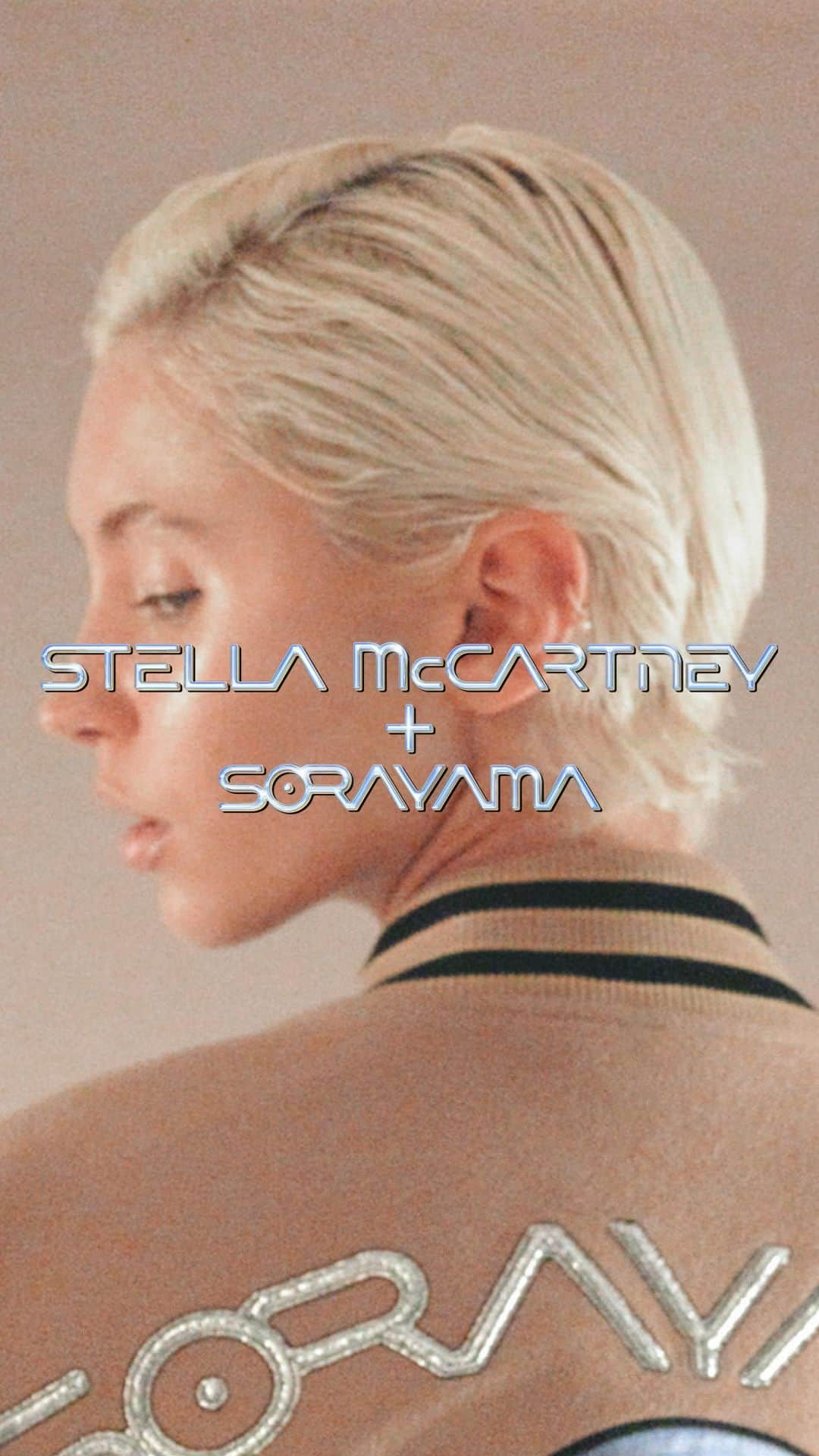 ステラ・マッカートニーのインスタグラム：「STELLA + SORAYAMA: Sport. Sensuality. Sorayama. The Japanese artist’s iconic Sexy Robot are patchworked onto varsity jackets.  Discover the #StellaxSorayama capsule starring @lirisaw, in-store and at stellamccartney.com.  @HajimeSorayamaOfficial #StellaMcCartney #Sorayama」