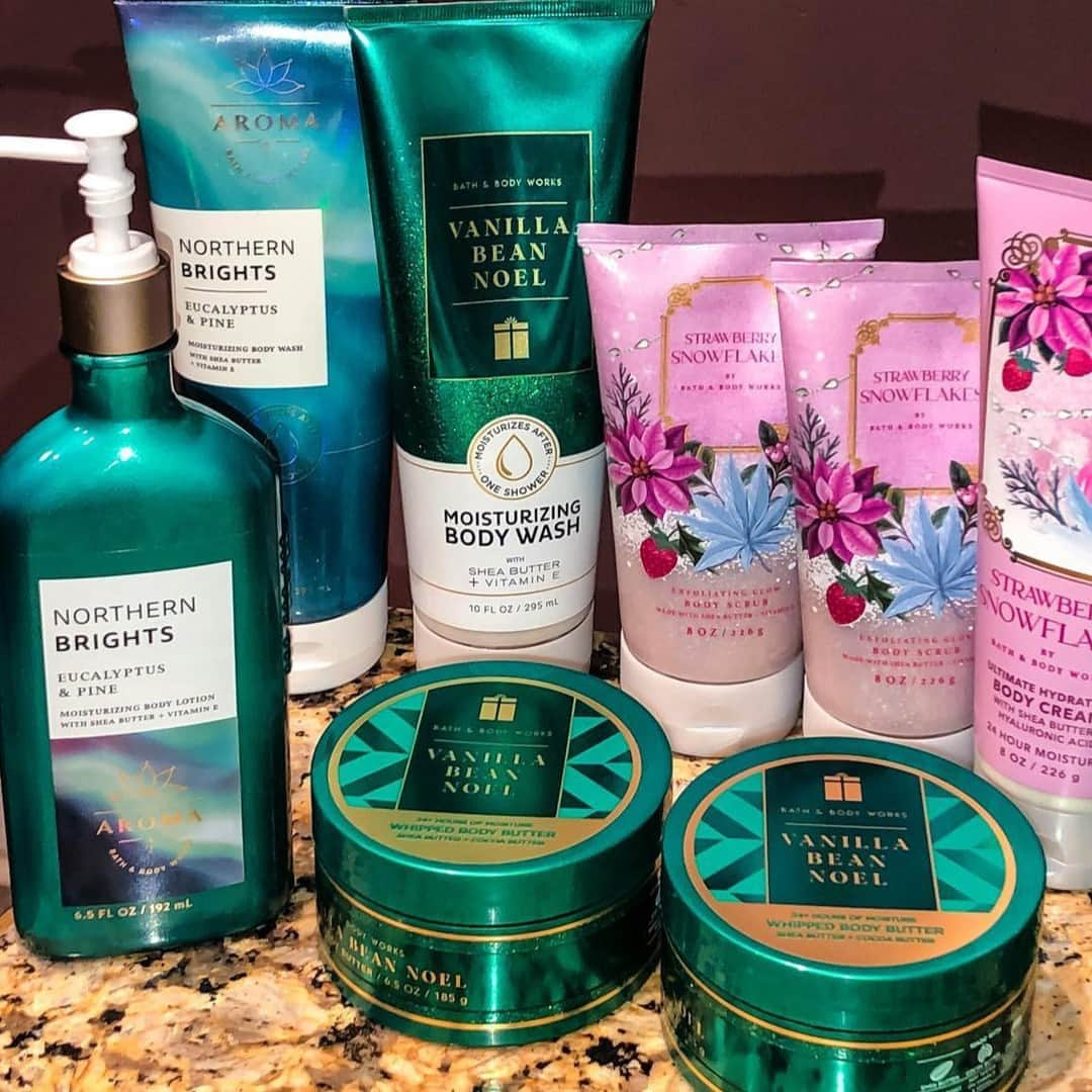 Bath & Body Worksさんのインスタグラム写真 - (Bath & Body WorksInstagram)「‼️LAST CALL TO HAUL‼️ Finish up your #BODYCAREDAY shopping in the nick of time ⏰ with under $5 gifts for the fragrance lovers in your life (and don't forget something for you)! ✨ ​」12月10日 22時00分 - bathandbodyworks