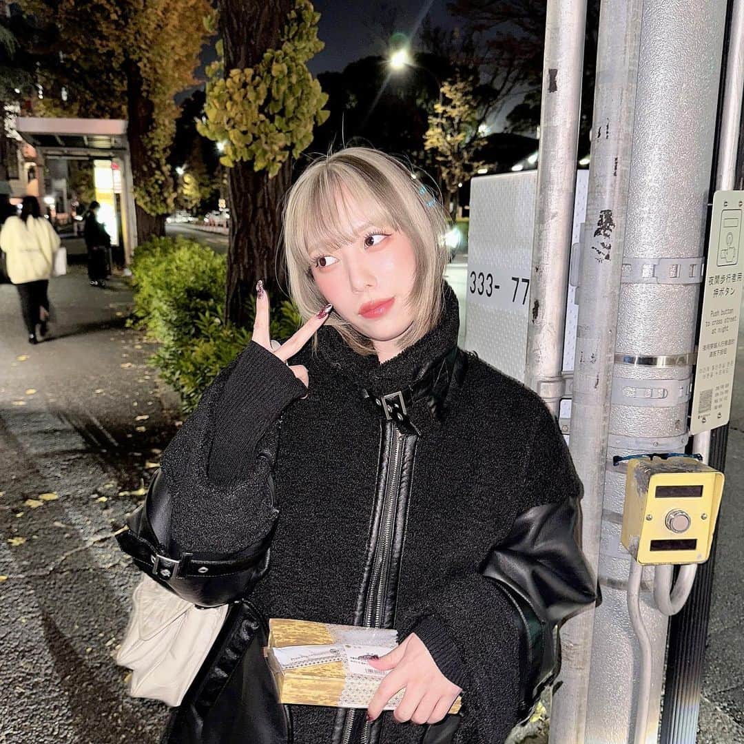 タナカガさんのインスタグラム写真 - (タナカガInstagram)「私 with まい泉弁当」12月10日 21時23分 - tanakaga.12