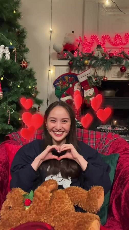 百田夏菜子のインスタグラム：「「クリスマスしよ♡」配信スタートの12月15日までアーカイブ残しますね☺️お楽しみにっ♪#talkwithme #クリスマスしよ♡」