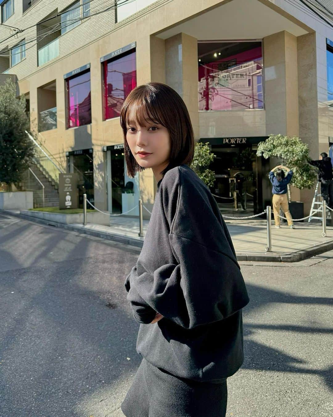 青戸しののインスタグラム：「今日初めてグレムリンを観て、昔家に置いてあった謎のぬいぐるみがギズモだった事を知りました🧸 あれちょっと怖かったんだよな…」