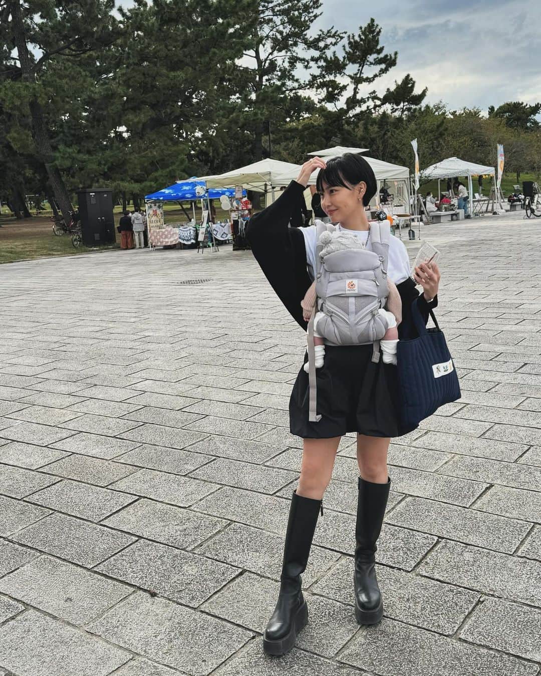 木村安梨沙のインスタグラム：「溜まってた更新していこう！ 浜寺公園にみんなでお出かけした日🚂 大きな滑り台🛝も滑って楽しそうに 走り回って汽車にも乗ったよ✨ 今のところここの公園が1番密度も少ないし 遊具も多いし楽しめたなぁと旦那さんとよく話してます✌️ また行こうね❤️」