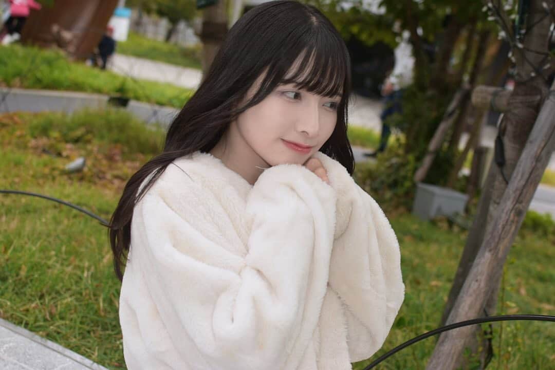 橋本麗愛さんのインスタグラム写真 - (橋本麗愛Instagram)「【お知らせ】  今年も皆さんに年賀状お届けできることになりました😊  手書きメッセージ・サインつきです。 数量限定の先着順となるのでお早めにゲットしてください〜  ※デザインは宣材写真ではないです！そのうちちゃんと変わります〜  詳細はコチラ👇🏻 12/11(月)19時〜12/20(水)23時59分 https://platinumpp.official.ec」12月10日 22時19分 - rena_hashimoto