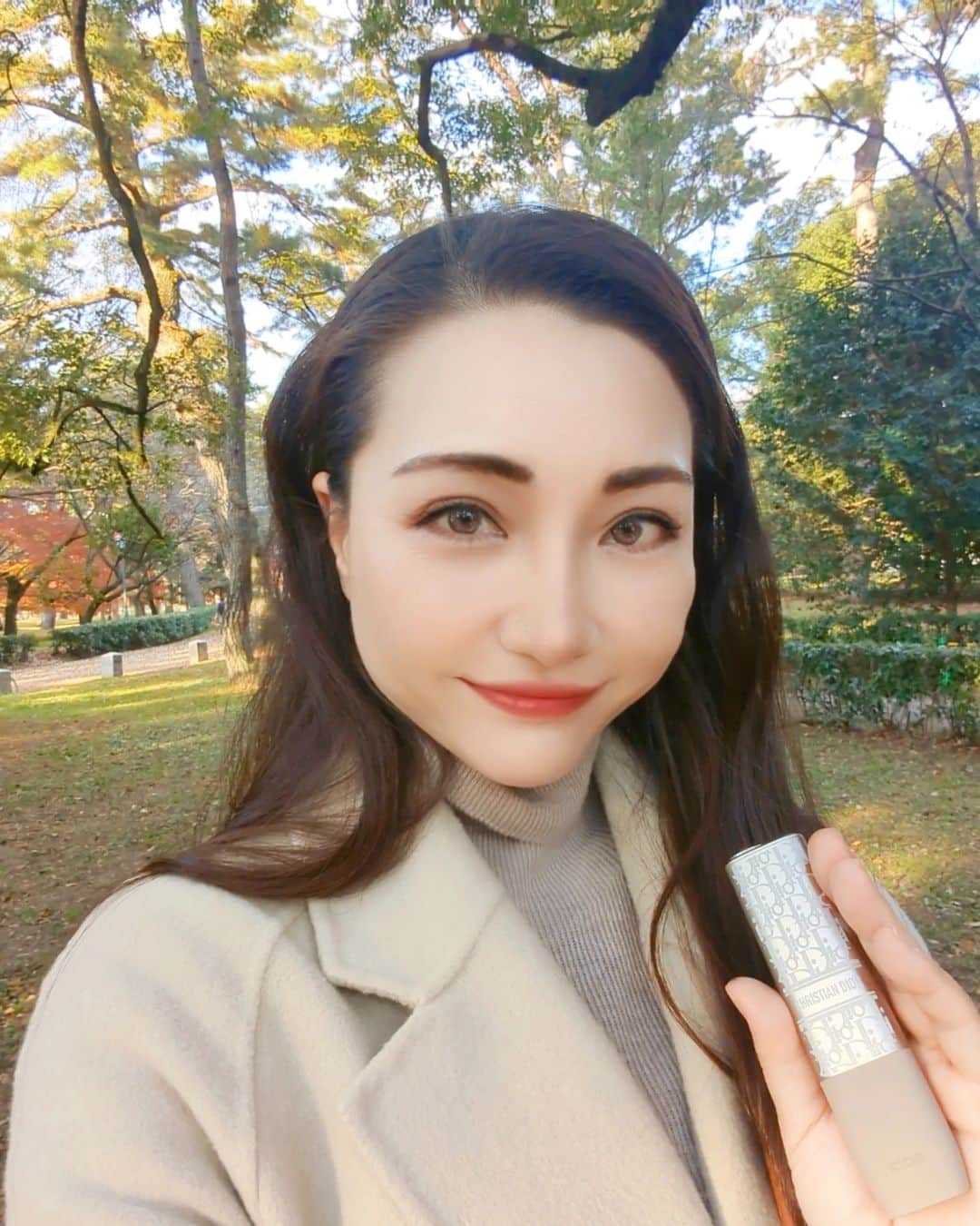 Hiromi Tomiiのインスタグラム：「愛煙家さんへのChristmasプレゼントにオススメ◎ . クオリティー重視でIQOSカスタム😊 デザインも豊富で、世界に一つだけのデザインも作ってくれるんだって😊 . .  #PR @kezuriya_777 #IQOS #アイコス #IQOSカスタム #アイコスカスタム #IQOSデコ #プレゼント #クリスマスプレゼント」