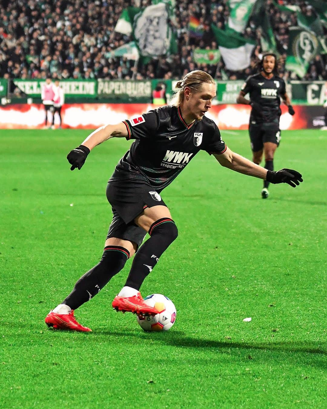 FCアウクスブルクのインスタグラム：「Freddy war der schnellste #FCA-Spieler in Bremen! 👍   #FCA1907 #fcaugsburg #SVWFCA」