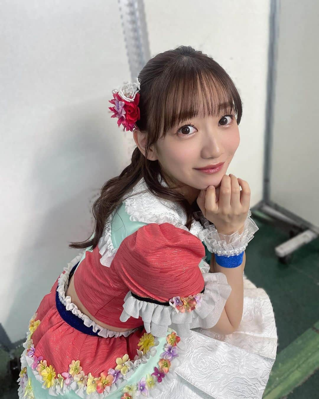 関根優那さんのインスタグラム写真 - (関根優那Instagram)「#異次元フェス アイドルマスター⭐️❤️ラブライブ！歌合戦に #スクールアイドルミュージカル 滝沢アンズ役として２日間ゲスト出演させていただきました！ ⁡ ⁡ ちょうど1年前の今日舞台初日を迎えて、まさか1年後にこうして東京ドームに立てる機会をいただけるなんて思ってもいなくて、、 ⁡ #スクミュ を1人でも多くの方に知っていただけるように、心に届くようにパフォーマンスさせていただきました！ 暖かい声援、、、とても嬉しかったです☺️！ ⁡ そして先輩方、皆さんが大切に紡いできた場所に私達も参加させていただくことができてとても光栄でした。 ⁡ ２日間本当にありがとうございました❤️💚 ⁡ ⁡ ⁡ スクールアイドルミュージカルは 2024年1月11日（木）～21日（日） THEATER MILANO-Zaにて公演があります！ ⁡ 皆さんとお会いできたら嬉しいです☺️ 劇場でお待ちしています！🎙️🏫🌸 ⁡ ⁡ ⁡ #アイラブ歌合戦_Day1  #アイラブ歌合戦_Day2 #lovelive #東京ドーム」12月10日 23時35分 - yuuna__sekine