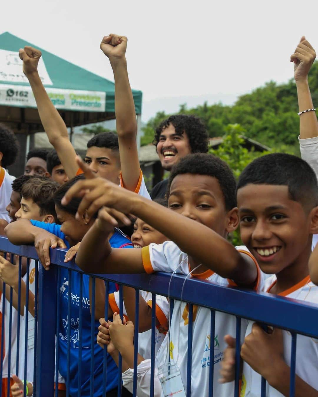 ヨハン・クライフさんのインスタグラム写真 - (ヨハン・クライフInstagram)「We are proud Cruyff Court Pelé has been openend in Santos marking the milestone of the 300th Cruyff Court in the world by paying tribute to two legends: Pelé and Cruyff  This court brings opportunities to the kids and will continue to cement the amazing legacy of two of greatest players in history. The bond between Johan and Edson is as strong as ever with this 300th Court.  🇧🇷  Nós estamos orgulhosos em anunciar que o Cruyff Court Pelé foi aberto em Santos, atingindo a marca de 300 Cruyff Court no mundo, em homenagem a duas lendas: Pelé e Cruyff.  Este espaço traz oportunidades para crianças e continua a consolidar o legado incrível de dois dos maiores jogadores na história. A ligação entre Johan e Edson é maior do que nunca com esta quadra.」12月11日 0時07分 - johancruyff