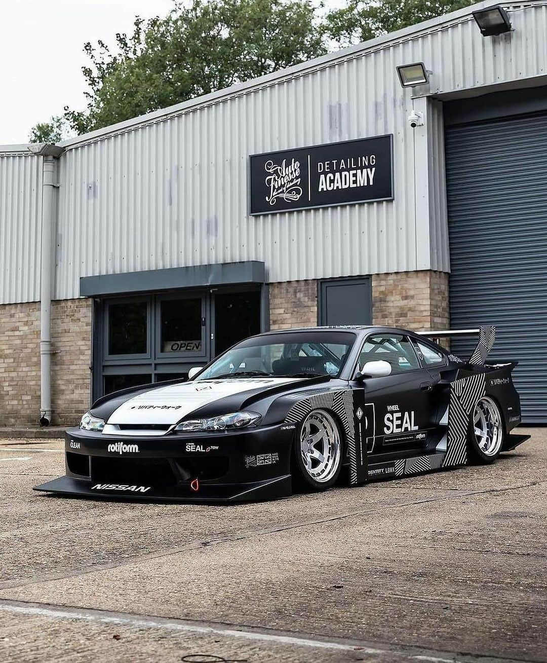 Wataru Katoのインスタグラム：「LIBERTY WALK LB★silhouette works nissan Silvia s15。 @teamtoyousa  @toyotires  @teamtoyotiresjp  @nissan @nissanjapan  @nissanusa  @rotiform   @armytrix_official  #libertywalk #nissan #lbworks #nissansilvia #silvia #s15 #jdm #jdmcars  #toyotires  #stance #minigt #hotwheels #sparco」