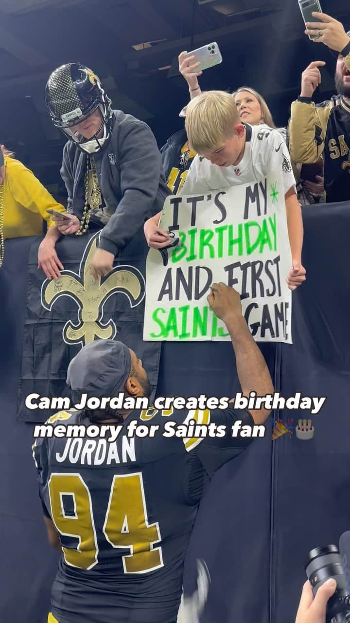 ニューオーリンズ・セインツのインスタグラム：「@camjordan94 making memories 😁」