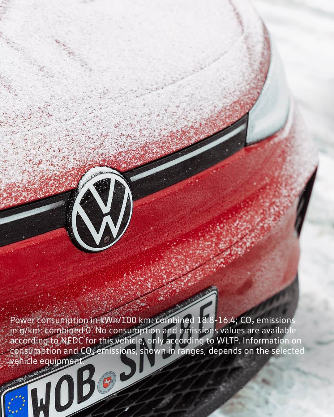 フォルクスワーゲンさんのインスタグラム写真 - (フォルクスワーゲンInstagram)「Cruising through the snow. ❄️ #winter #cruise #electric #vwid4 #volkswagen #vw  The vehicle displayed shows optional equipment.」12月11日 1時30分 - volkswagen