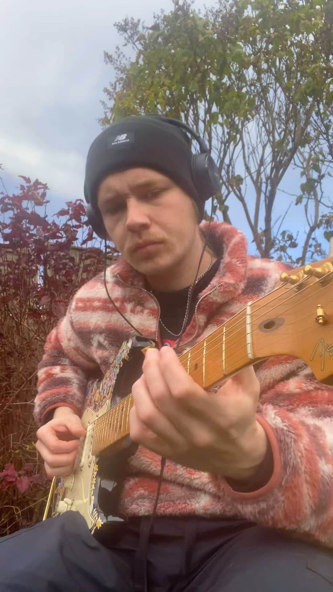 Fender Guitarのインスタグラム：「There’s nothing we’d rather listen to as we get cozy this weekend than @parsonz_ and his Strat. 💫 Share your videos with #FenderFeature for a chance to be featured next.」