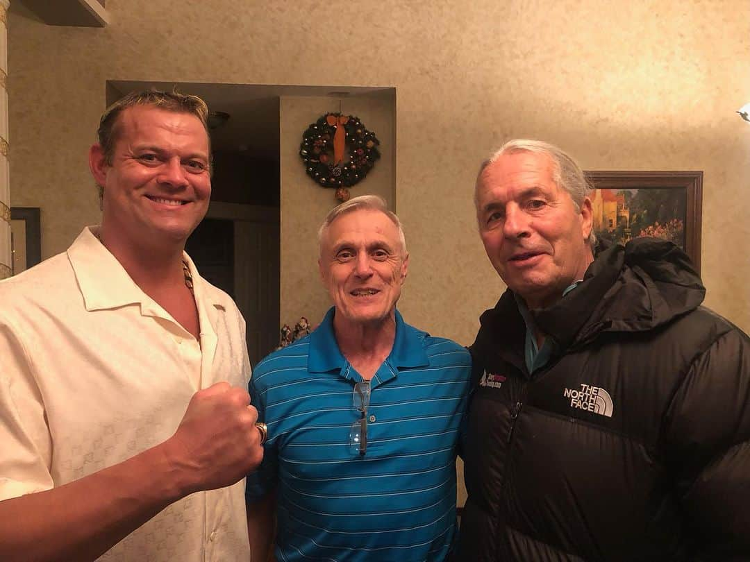 デイビーボーイ・スミス・ジュニアのインスタグラム：「With Uncle Bret Hart @brethitmanhart and good ol’ Throwback legend Wally G at Xmas party last night, at Aunt Georgia and Uncle BJ’s Xmas party last night. BJ’s Gym reunion indeed… 🤠🇨🇦 🏋️‍♂️🎄⛄️🤝💪」