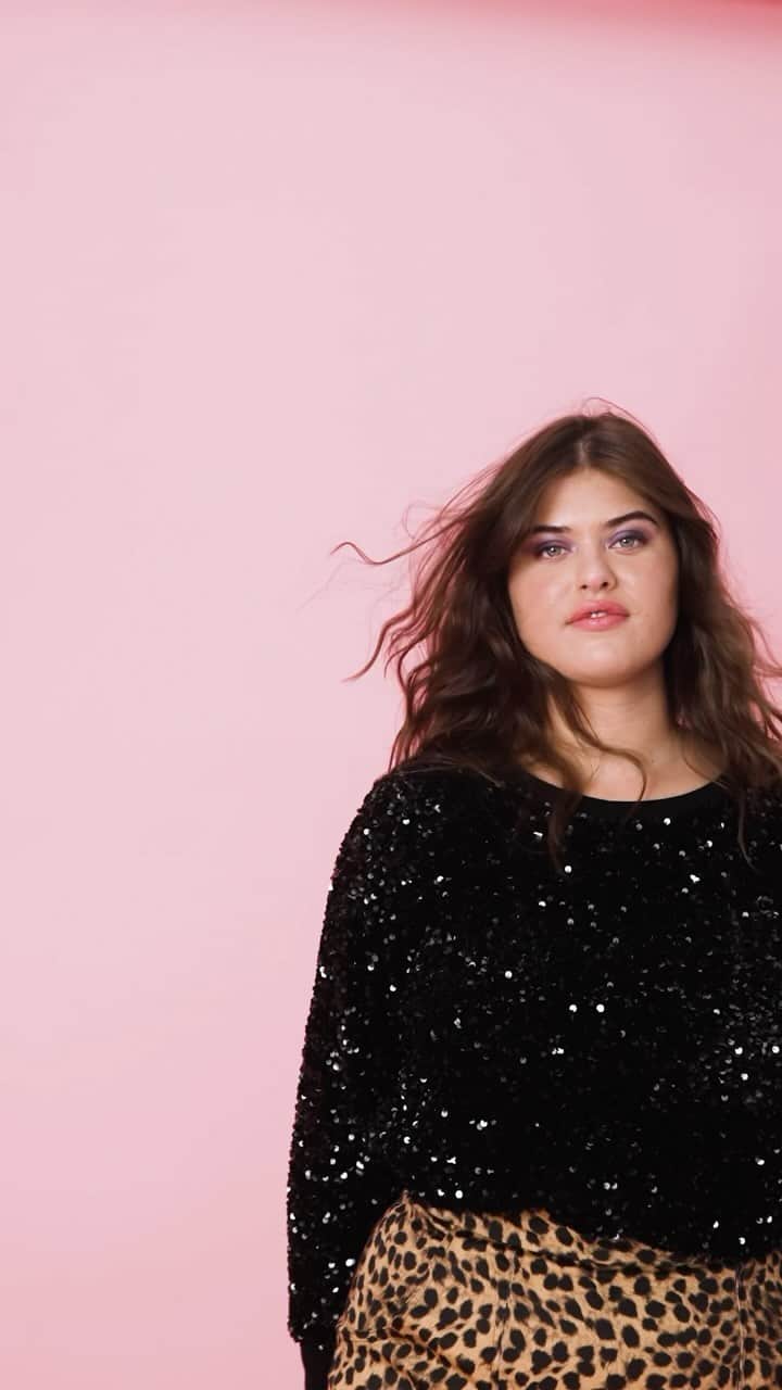 lisa gachetのインスタグラム：「Last Hours pour profiter de notre offre exceptionnelle de -30% sur makemylemonade.com* ✨ Votre Noël n’aura jamais été aussi beau ❤️  Pour profiter de cette offre, ajoutez le code : SANTA30 à votre commande !   * hors Permanents, Last Chance, Accessoires et Lemonade Home Offre disponible jusqu’à ce soir minuit   🍋 #makemylemonade #looksdefete」