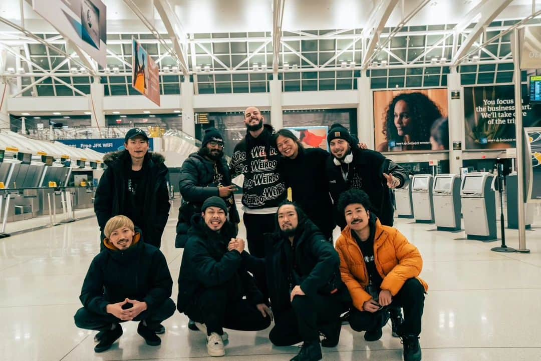 Crystal Lakeさんのインスタグラム写真 - (Crystal LakeInstagram)「Thank you, America. It was awesome to be a part of your lives for 30 days. We love touring the states and we can not wait to return. Big shoutout to @augustburnsred for bringing us out as the opener and big love to @brandofsacrificemetal // @spiteofficial for being our new friends. Maybe we'll bring some of this noise to Japan? 😁🤷‍♂️🫠😉  📷: @seijiro243」12月11日 15時30分 - crystallake777